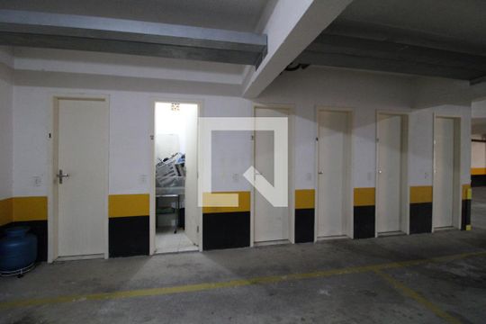 Depósito de casa à venda com 3 quartos, 71m² em Vila Campo Grande, São Paulo