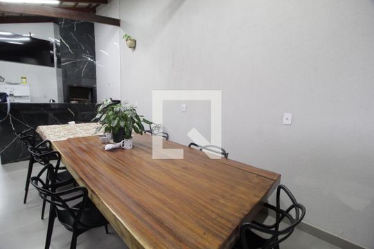 Varanda de casa para alugar com 3 quartos, 180m² em Granada, Uberlândia