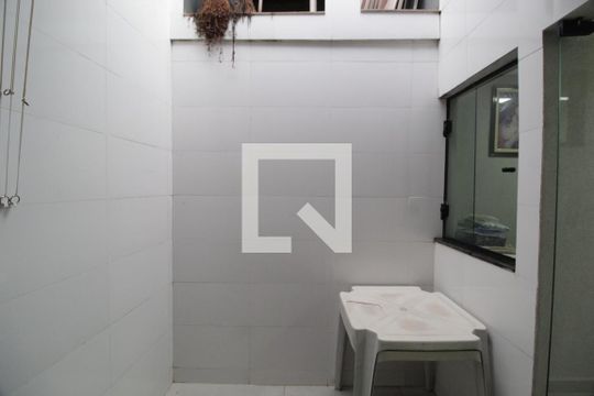 Área de Serviço de casa para alugar com 3 quartos, 180m² em Granada, Uberlândia