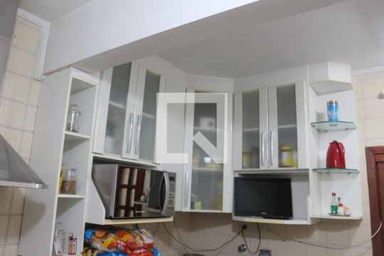 Cozinha de apartamento à venda com 3 quartos, 125m² em Santo Antônio, São Caetano do Sul