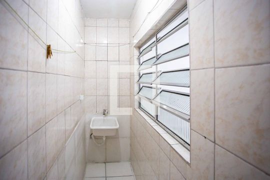 Área de Serviço de casa para alugar com 1 quarto, 40m² em Conjunto Residencial Sanko, Diadema