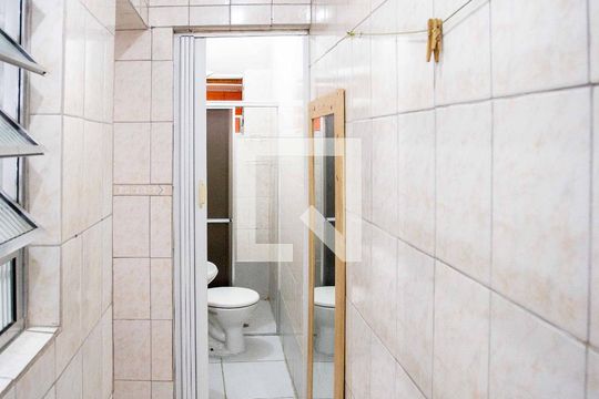Área de Serviço de casa para alugar com 1 quarto, 40m² em Conjunto Residencial Sanko, Diadema