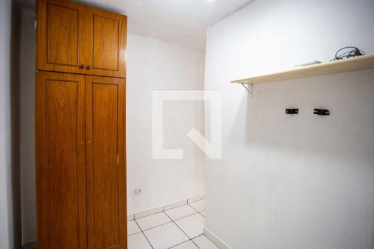 Casa para alugar com 1 quarto, 40m² em Conjunto Residencial Sanko, Diadema
