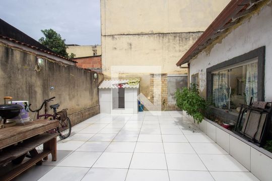 Quintal da Casa dos Fundos de casa à venda com 4 quartos, 472m² em Vargem Pequena, Rio de Janeiro