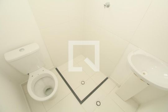 Banheiro de apartamento à venda com 2 quartos, 34m² em Vila Andrade, São Paulo