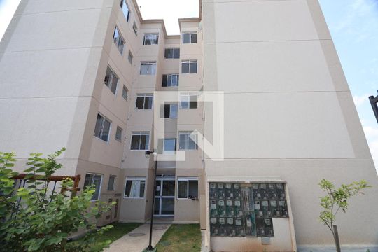 Fachada do bloco de apartamento à venda com 2 quartos, 42m² em Mato Grande, Canoas