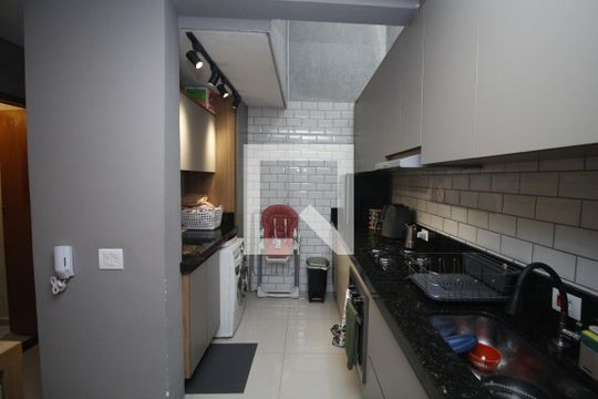 Cozinha e Área de Serviço de casa de condomínio à venda com 2 quartos, 68m² em Vila Carrão, São Paulo
