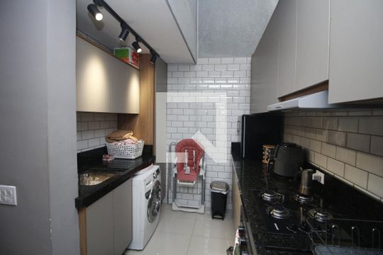 Cozinha e Área de Serviço de casa de condomínio à venda com 2 quartos, 68m² em Vila Carrão, São Paulo