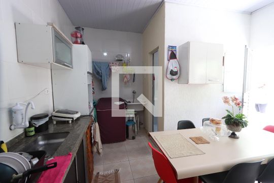 Sala/Cozinha Casa 2 de casa à venda com 6 quartos, 220m² em Parque Tomas Saraiva, São Paulo