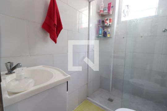 Banheiro Casa 1 de casa à venda com 6 quartos, 220m² em Parque Tomas Saraiva, São Paulo