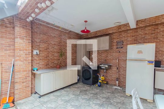 Área de Serviço de casa para alugar com 4 quartos, 354m² em Vila Monumento, São Paulo