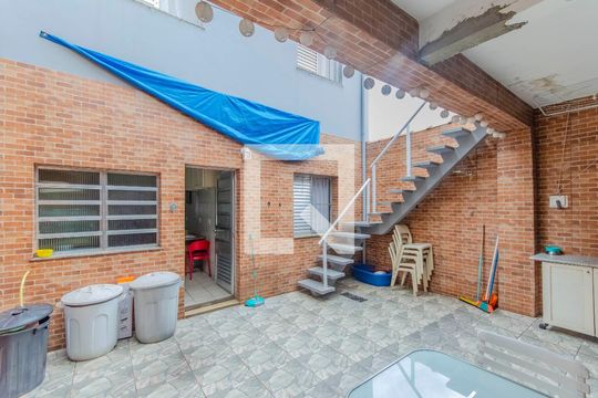 Quintal/Churrasqueira de casa para alugar com 4 quartos, 354m² em Vila Monumento, São Paulo