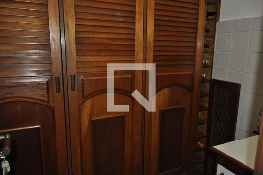 Sala de casa de condomínio à venda com 4 quartos, 200m² em Engenho Novo, Rio de Janeiro