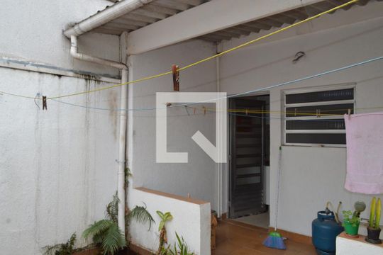 Quintal de casa à venda com 2 quartos, 120m² em Vila Clementino, São Paulo