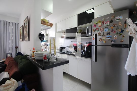 Cozinha de apartamento para alugar com 2 quartos, 51m² em Jacarepaguá, Rio de Janeiro