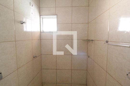 Banheiro de casa para alugar com 1 quarto, 250m² em Chácaras Tubalina E Quartel, Uberlândia