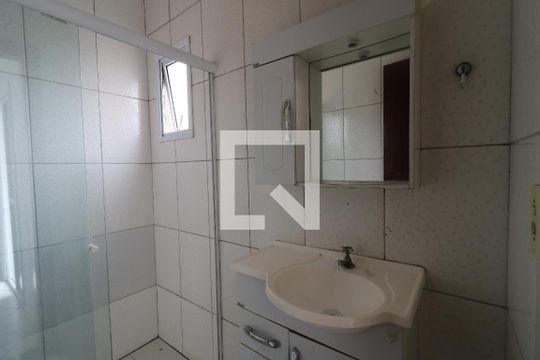 Banheiro da Suíte de apartamento à venda com 2 quartos, 67m² em Parque das Nações, Santo André