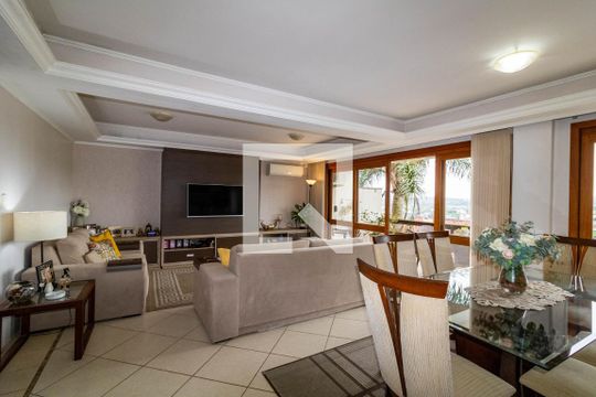 Casa à venda com 4 quartos, 382m² em Campo Novo, Porto Alegre