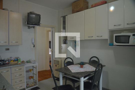 Cozinha  de apartamento à venda com 2 quartos, 94m² em Centro, Santo André