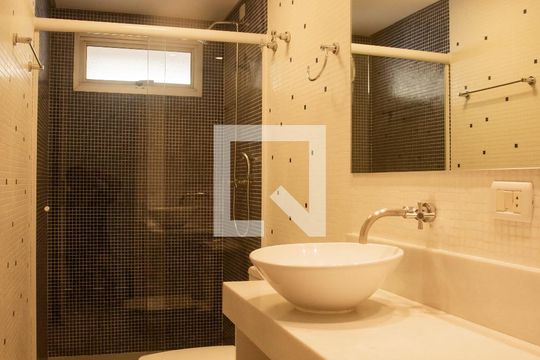 Banheiro de apartamento para alugar com 2 quartos, 60m² em Vila Clementino, São Paulo