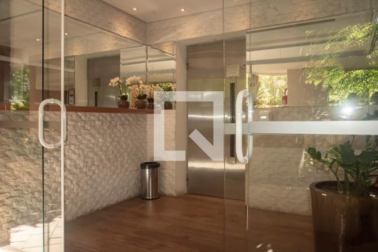 Hall de entrada de apartamento para alugar com 2 quartos, 60m² em Vila Clementino, São Paulo