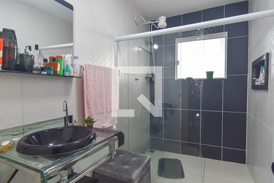 Banheiro Social de casa à venda com 5 quartos, 350m² em Maria Paula, São Gonçalo