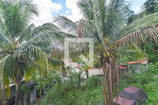 Vista de casa à venda com 5 quartos, 350m² em Maria Paula, São Gonçalo