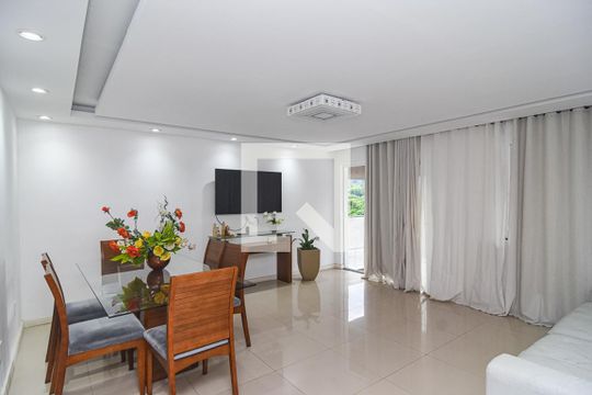 Sala de casa à venda com 5 quartos, 350m² em Maria Paula, São Gonçalo