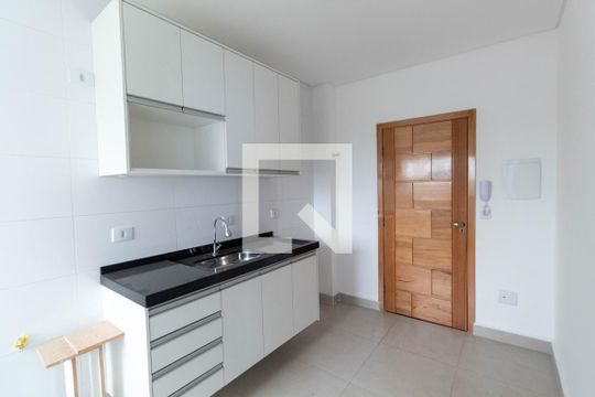 Cozinha de apartamento para alugar com 1 quarto, 40m² em Vila Sao Geraldo, São Paulo