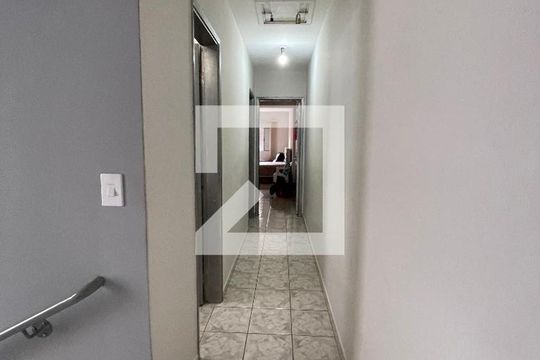 corredor de casa à venda com 4 quartos, 122m² em Jardim Santos Dumont, São Paulo