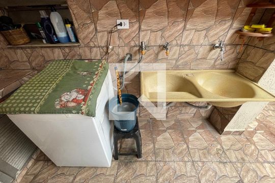 Área de Serviço de casa à venda com 4 quartos, 122m² em Jardim Santos Dumont, São Paulo