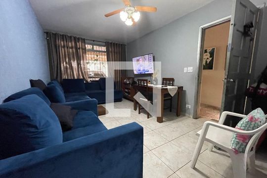 Sala de casa à venda com 4 quartos, 122m² em Jardim Santos Dumont, São Paulo