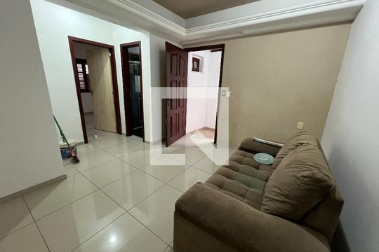 Sala de casa à venda com 2 quartos, 100m² em Scharlau, São Leopoldo
