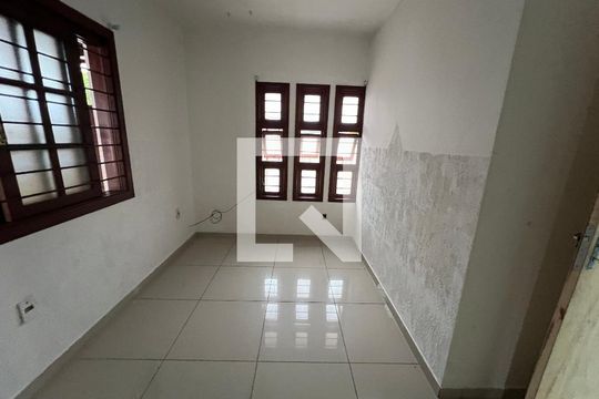 Quarto 1 de casa à venda com 2 quartos, 100m² em Scharlau, São Leopoldo