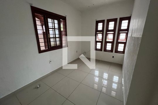 Quarto 1 de casa à venda com 2 quartos, 100m² em Scharlau, São Leopoldo