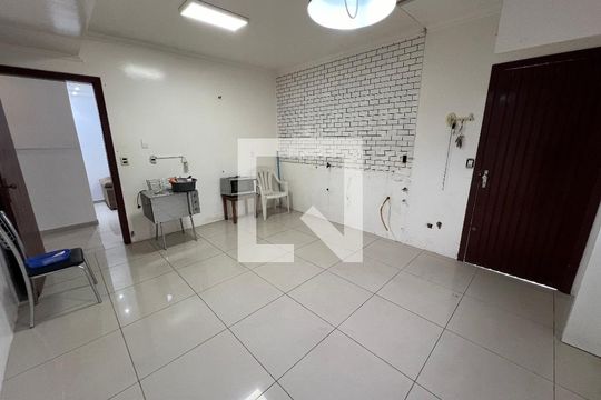 Cozinha de casa à venda com 2 quartos, 100m² em Scharlau, São Leopoldo