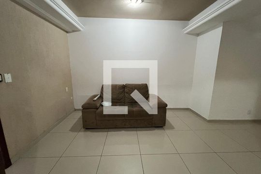 Sala 1 de casa para alugar com 4 quartos, 224m² em Scharlau, São Leopoldo
