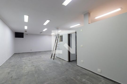 Salão de casa para alugar com 3 quartos, 344m² em Vila Brasil, São Paulo
