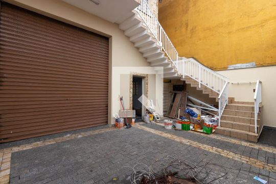 Garagem de casa para alugar com 3 quartos, 344m² em Vila Brasil, São Paulo