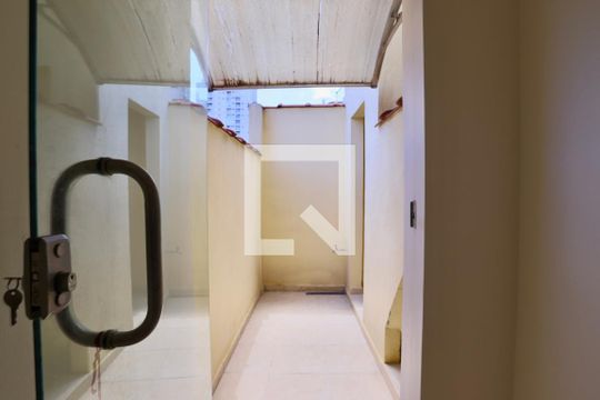 Corredor de casa à venda com 3 quartos, 150m² em Belenzinho, São Paulo