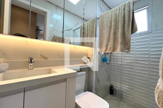 Banheiro da Suíte de apartamento à venda com 2 quartos, 70m² em Vila Monte Alegre, São Paulo