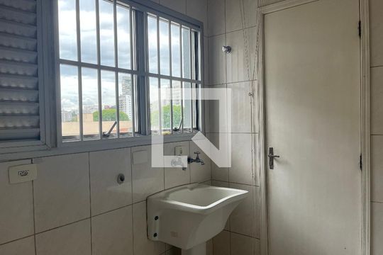Área de Serviço de apartamento para alugar com 2 quartos, 100m² em Vila Ipojuca, São Paulo