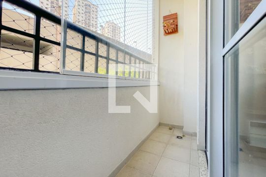 Sacada  de apartamento para alugar com 3 quartos, 72m² em Nova Petrópolis, São Bernardo do Campo