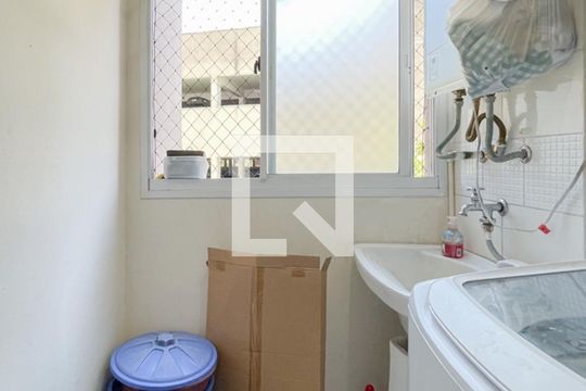 Área de Serviço  de apartamento para alugar com 3 quartos, 72m² em Nova Petrópolis, São Bernardo do Campo