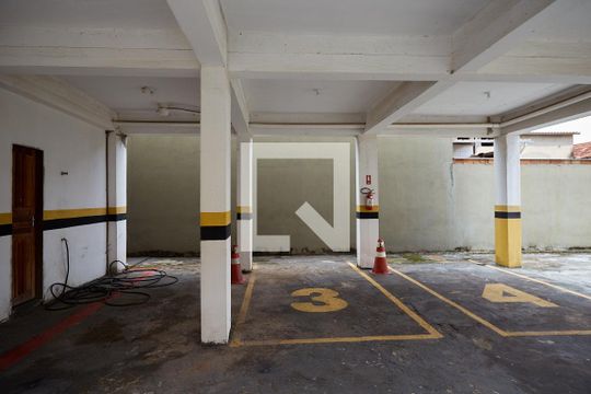 Garagem de apartamento para alugar com 2 quartos, 56m² em Vera Cruz, Belo Horizonte