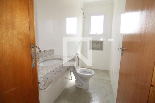 Banheiro de apartamento para alugar com 1 quarto, 35m² em Parque Peruche, São Paulo