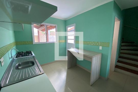 Cozinha de casa de condomínio à venda com 3 quartos, 54m² em Canudos, Novo Hamburgo