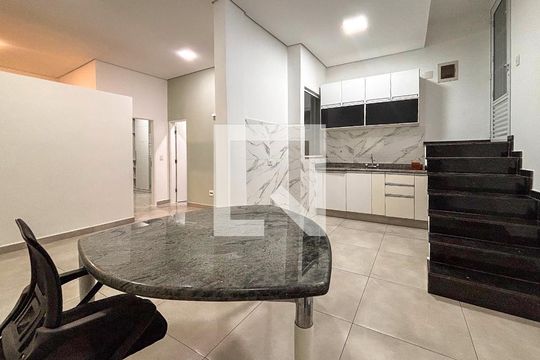 Sala/cozinha de apartamento para alugar com 2 quartos, 60m² em Jardim Las Vegas, Guarulhos