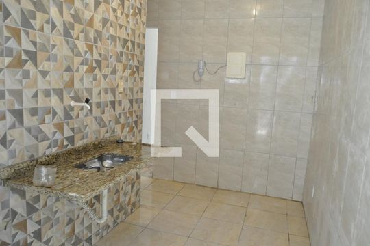 Cozinha de casa de condomínio para alugar com 2 quartos, 69m² em Piedade, Rio de Janeiro