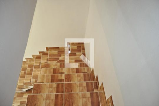 Corredor de casa de condomínio para alugar com 2 quartos, 69m² em Piedade, Rio de Janeiro